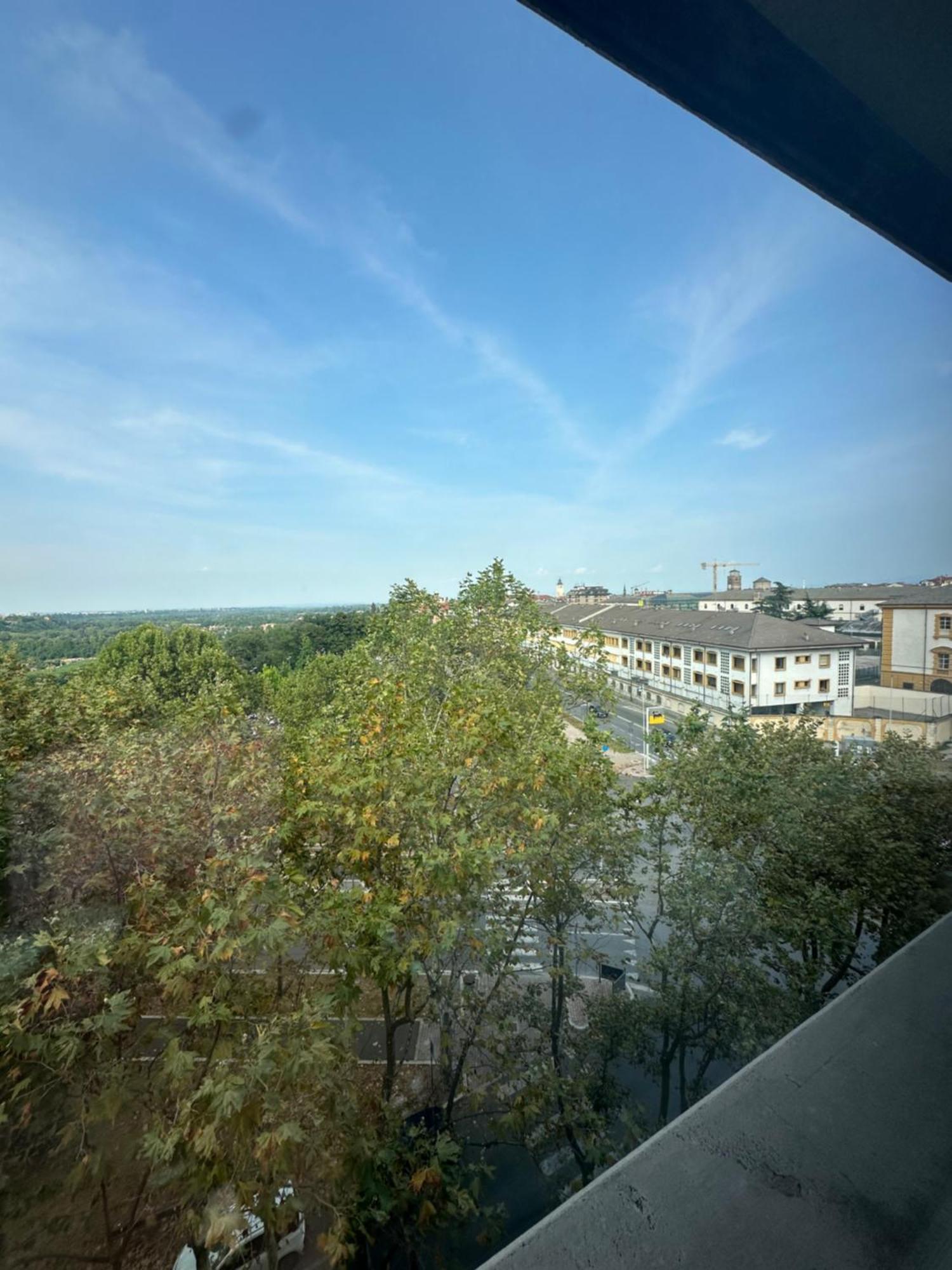 Modern Flat With A Stunning View In Cuneo Center Extérieur photo